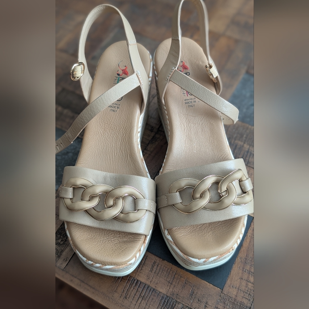 Repo Phil Gatier‎ Beige Strap Sandals